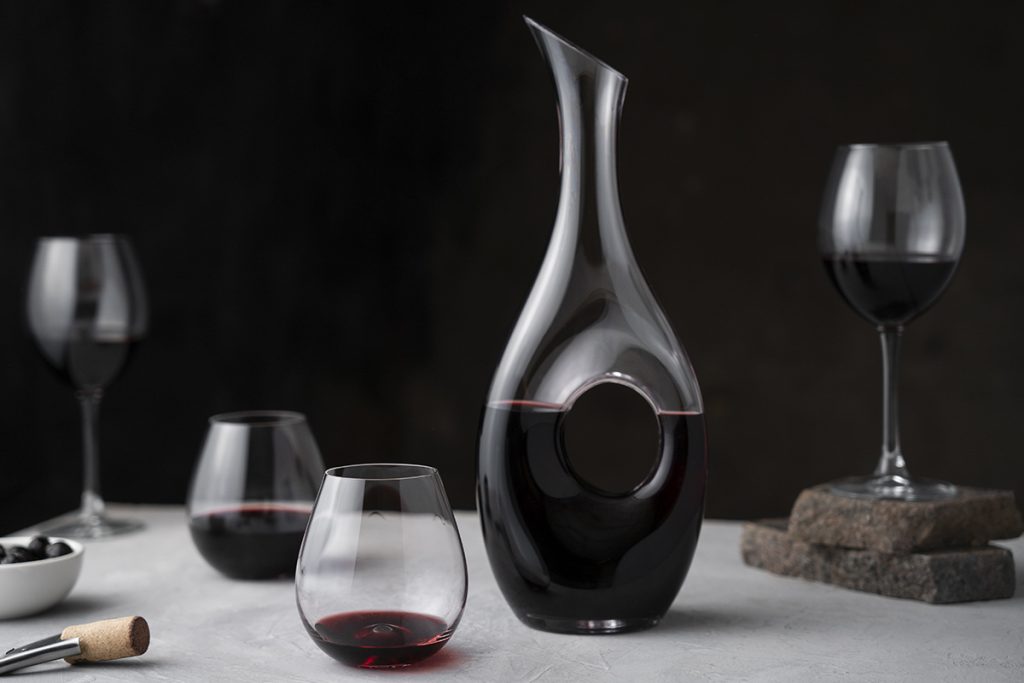 BODEGAS ZAPATA DECANTAR VS JARREAR